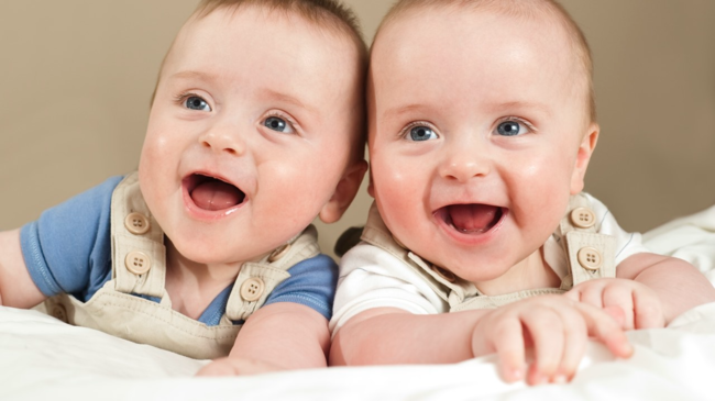 Fraternal twins & identical twins | Raising Children Network